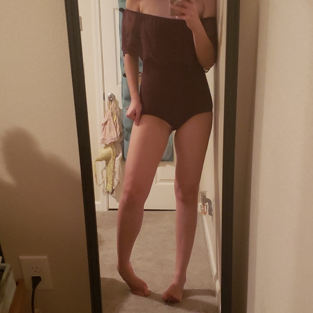 Lace onsie 🌻
